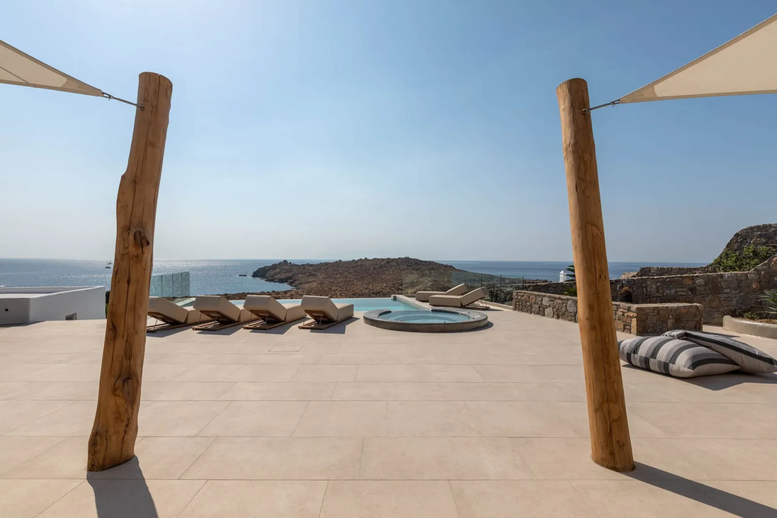 6 bedroom | Villa Rosalie | Aleomandra