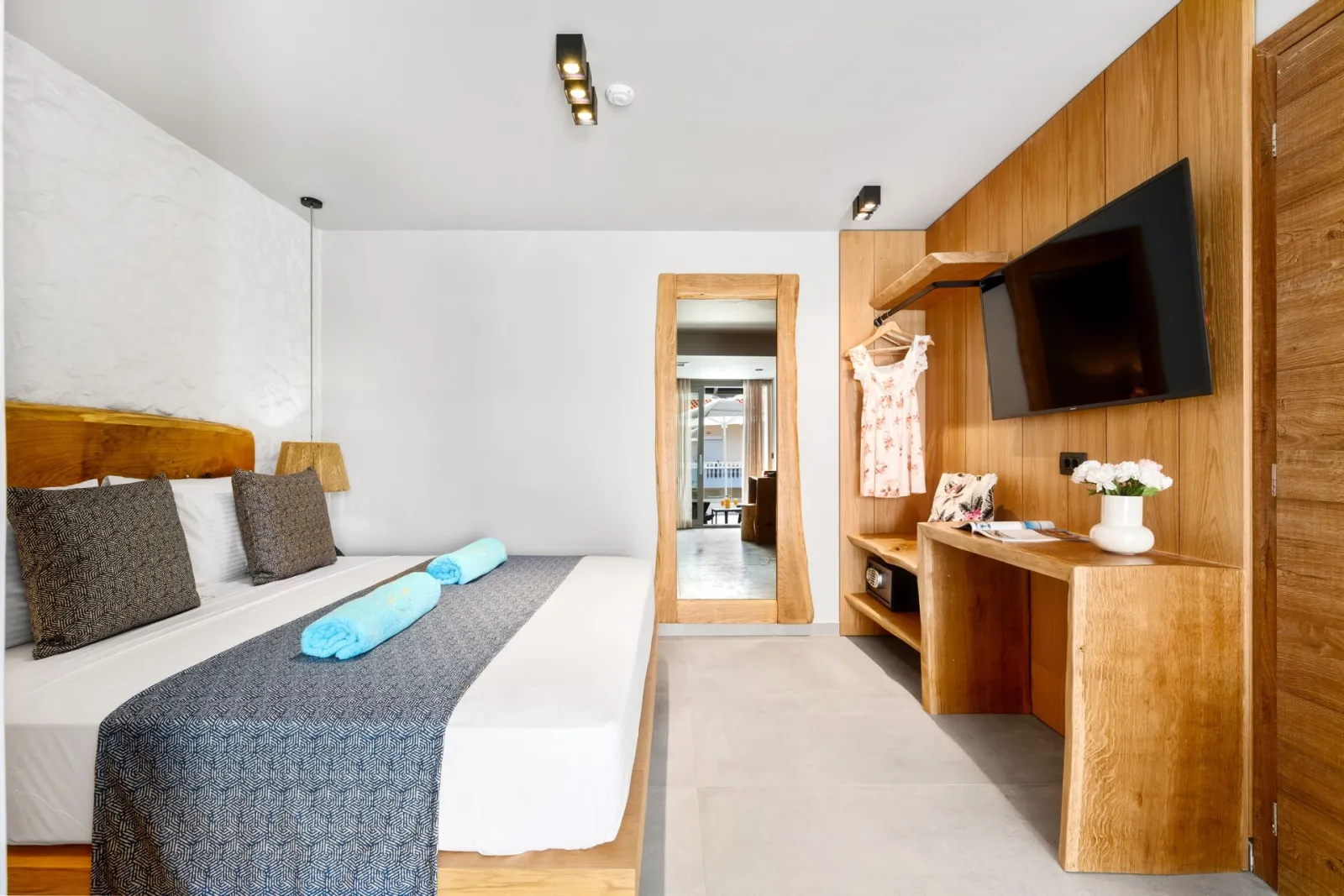 Double Room Garden View with Jacuzzi