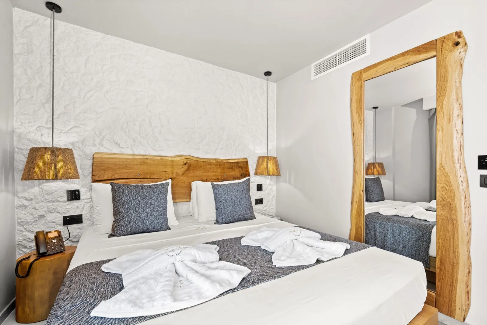 Junior Suite Sea View with Jacuzzi
