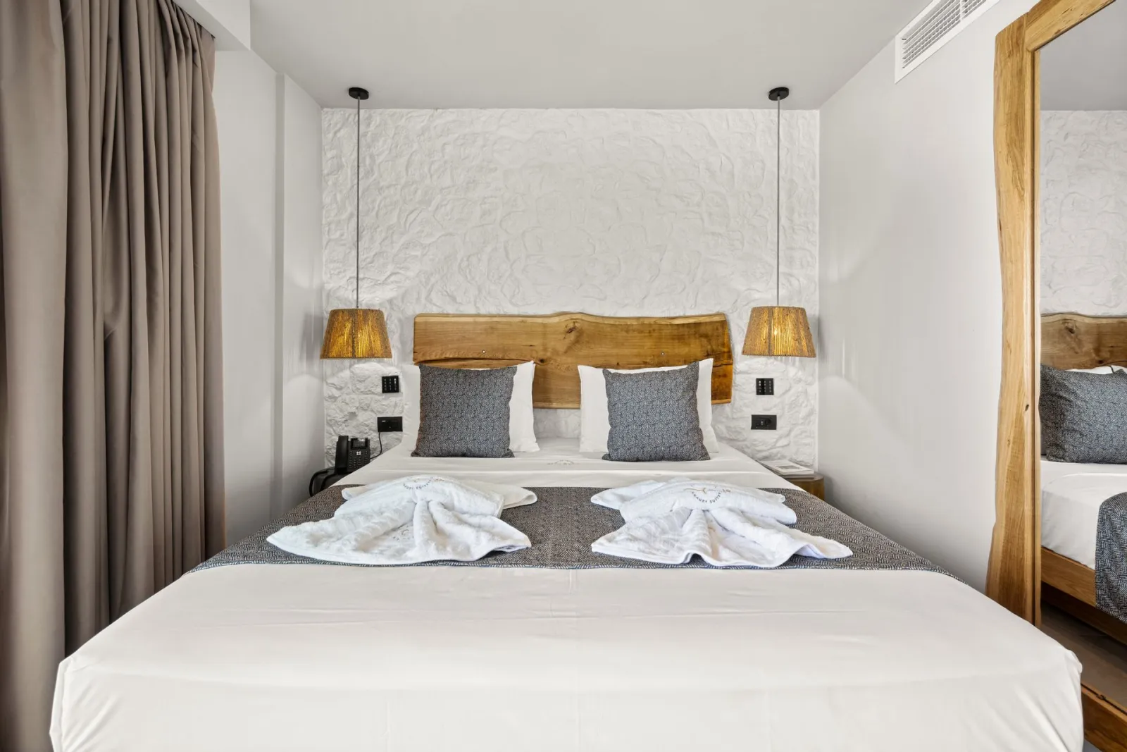 Junior Suite Sea View with Jacuzzi