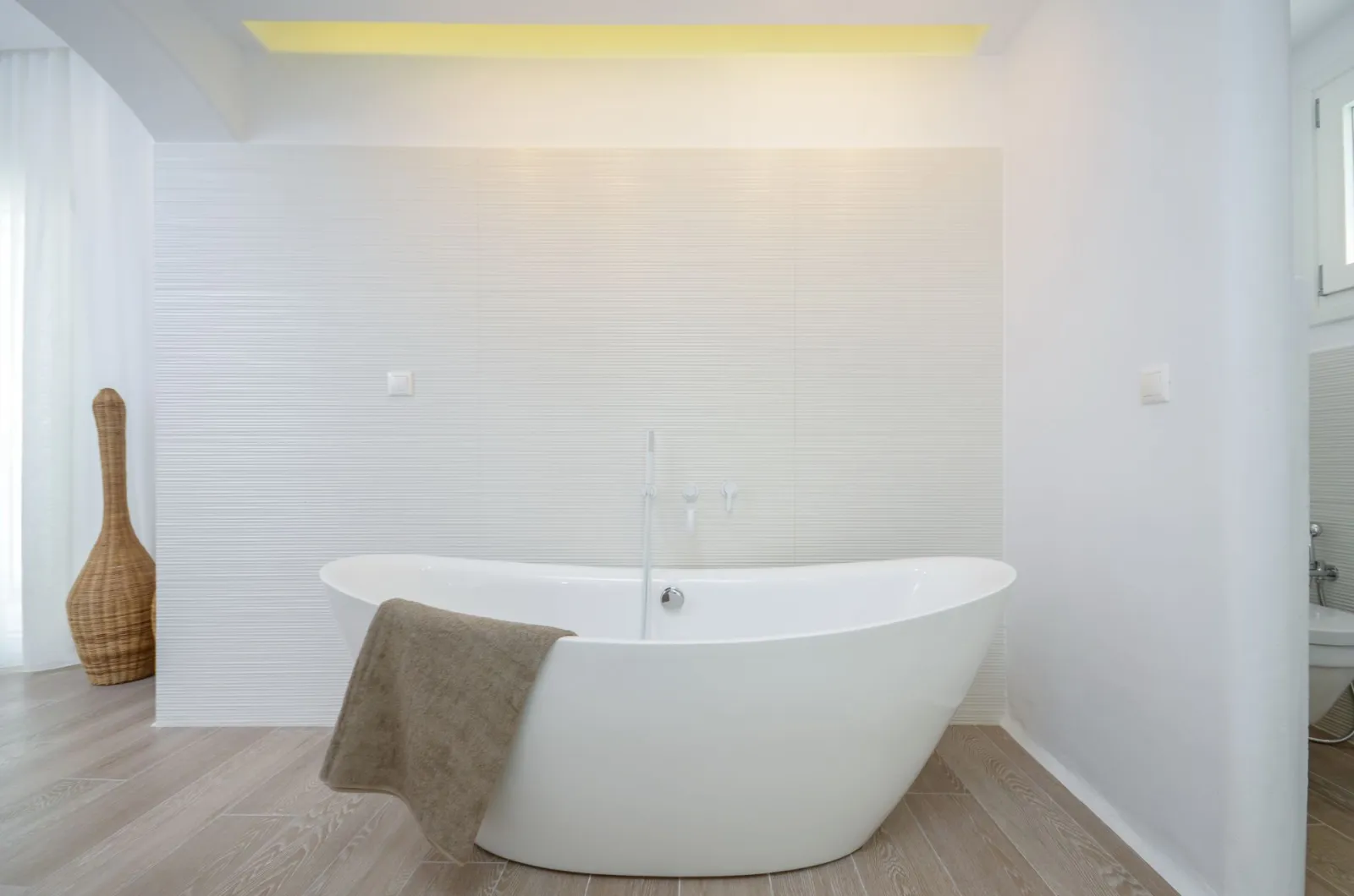 Grand Suite with Full Sea View (50m² / 535ft²)