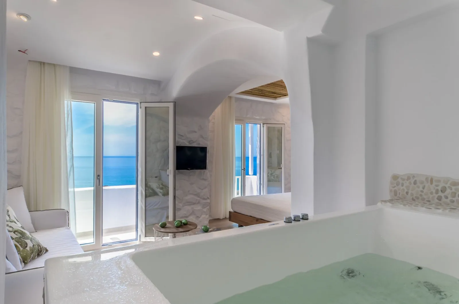 Premium Suite with Full Sea View & Indoor Jacuzzi (55m² / 590ft²)
