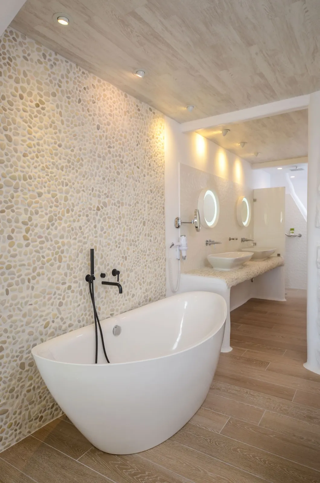 Junior Suite with Sea View (35m² / 375ft²)