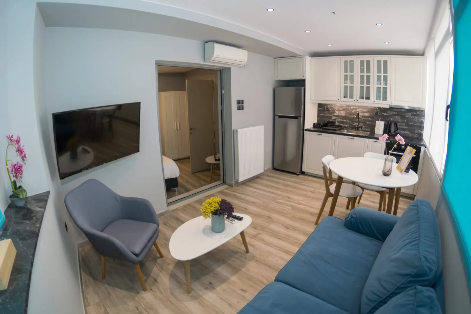 Junior Suite with Kitchen
