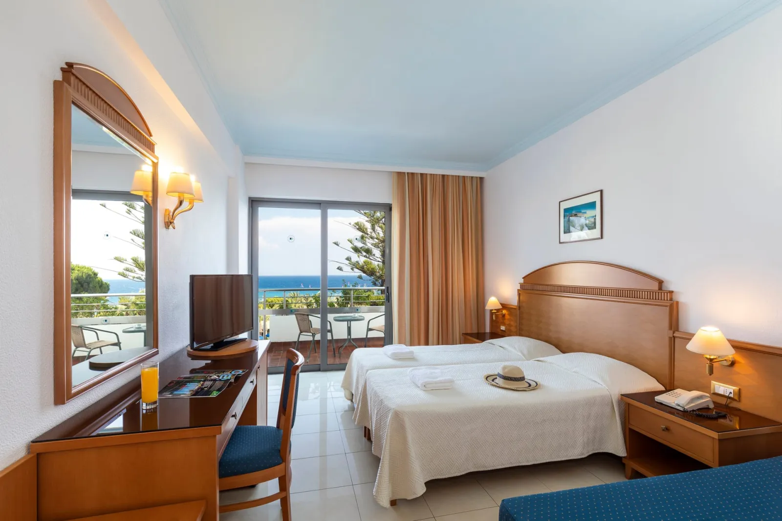 Twin Room Sea View
