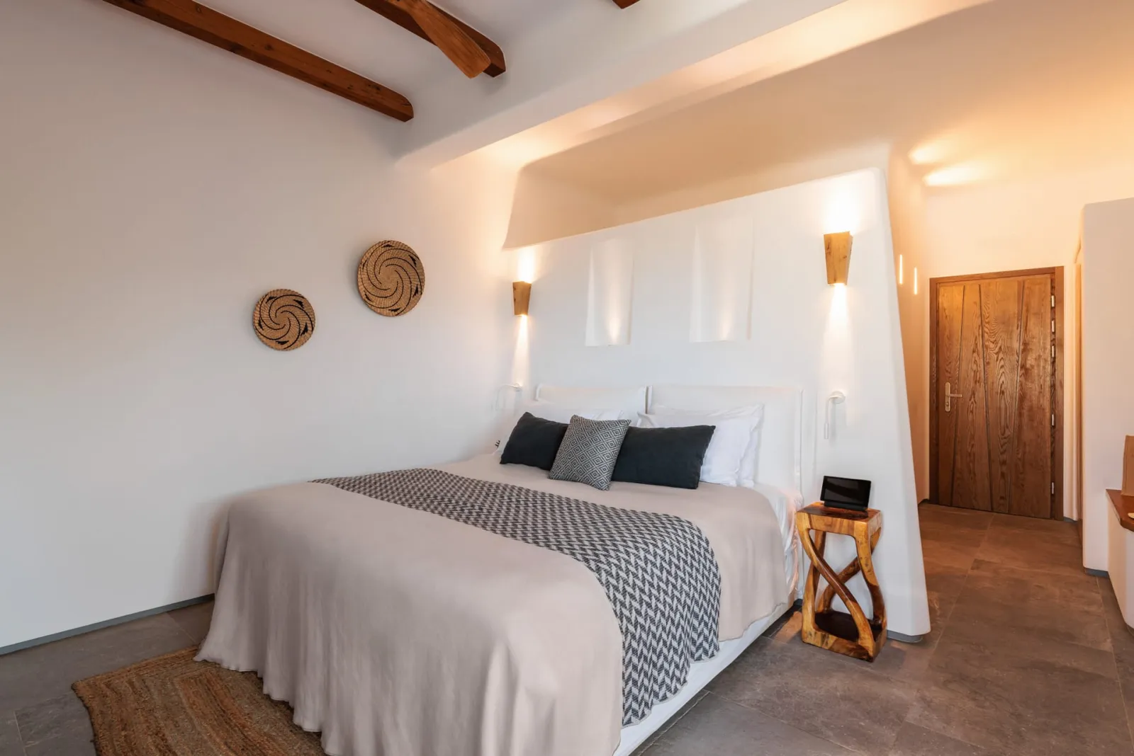 Premium Corner Suite with Private Pool & Sea View