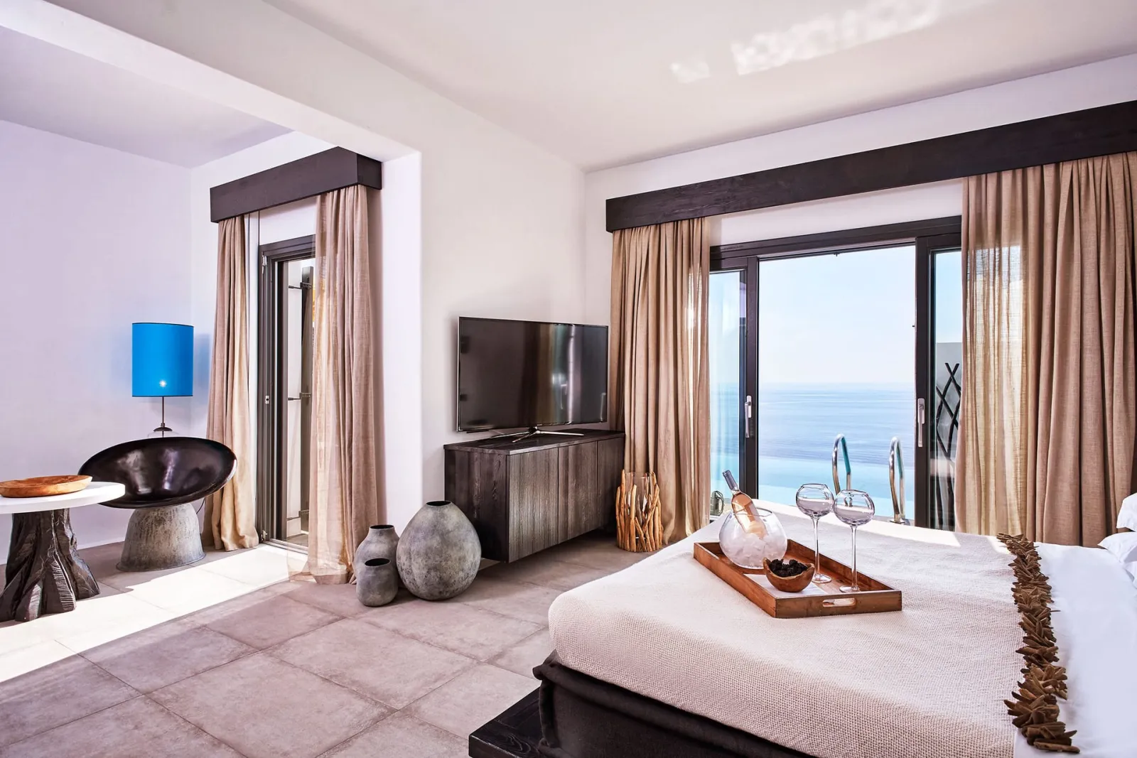 GRAND MAJESTIC Retreat Suite with Private Pool 