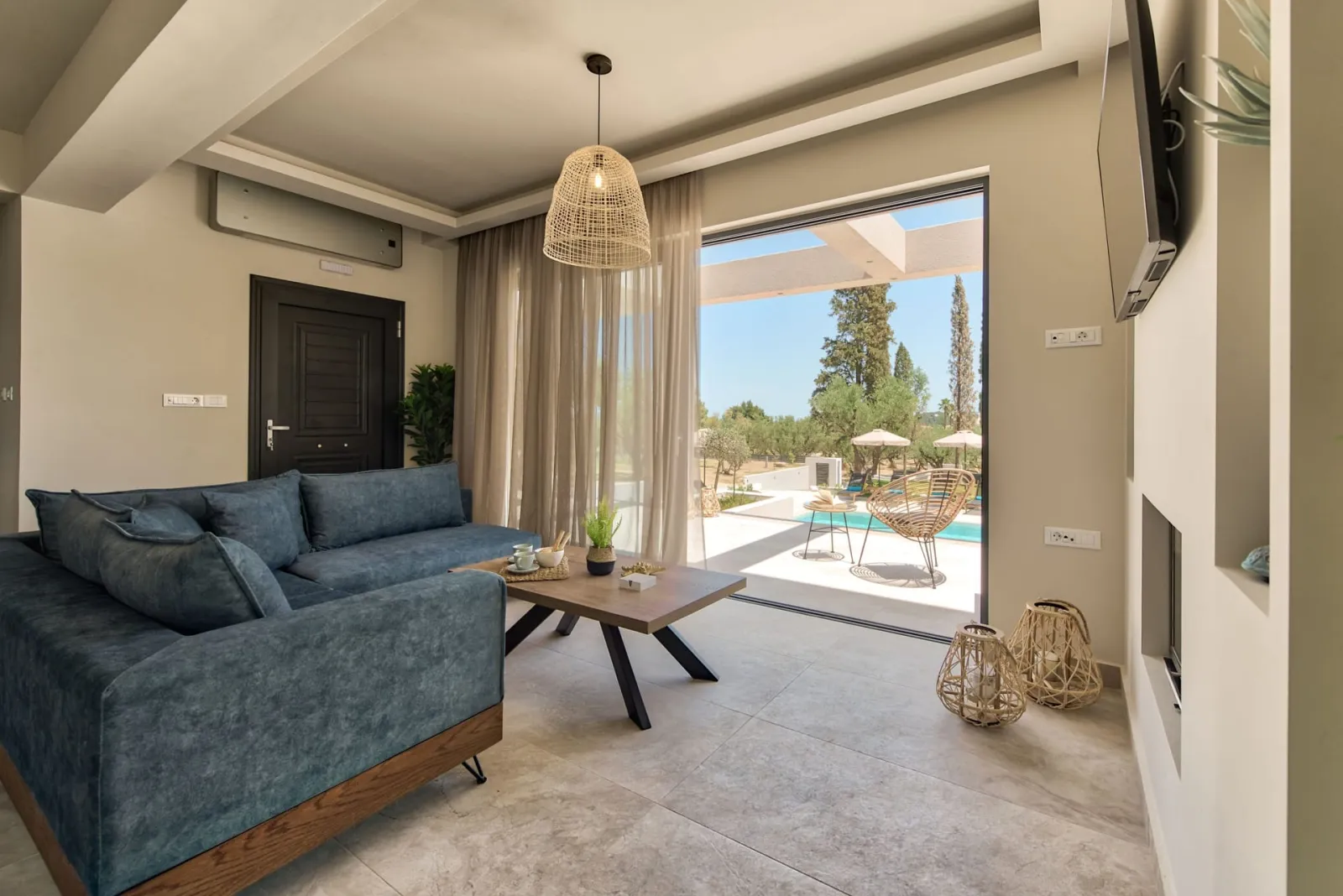 5 Bedroom Villa