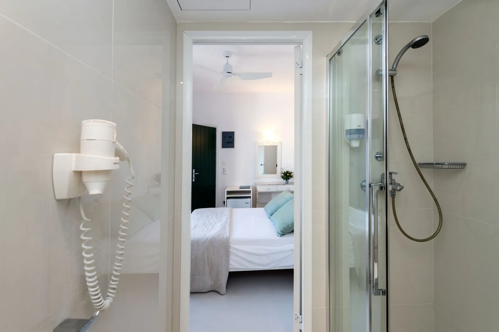 Double Room | Kalypso Hotel