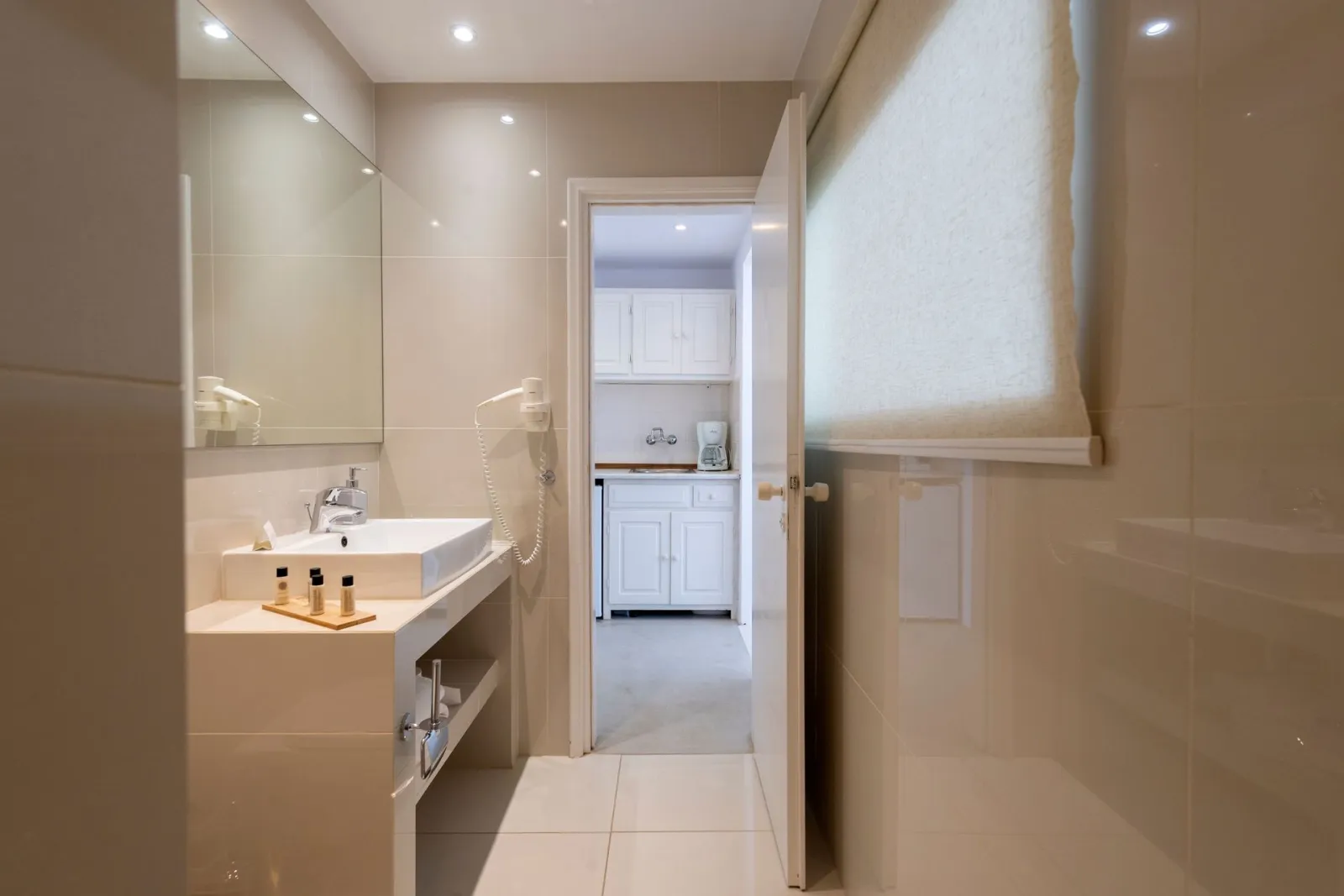 Studio up to 4 Guests | Kalypso Hotel