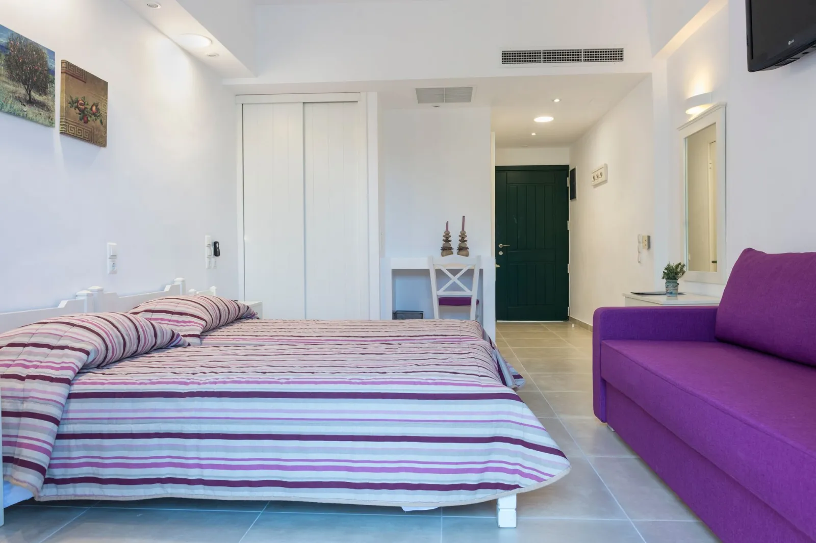 Superior Room up to 4 Guests | Kalypso Hotel