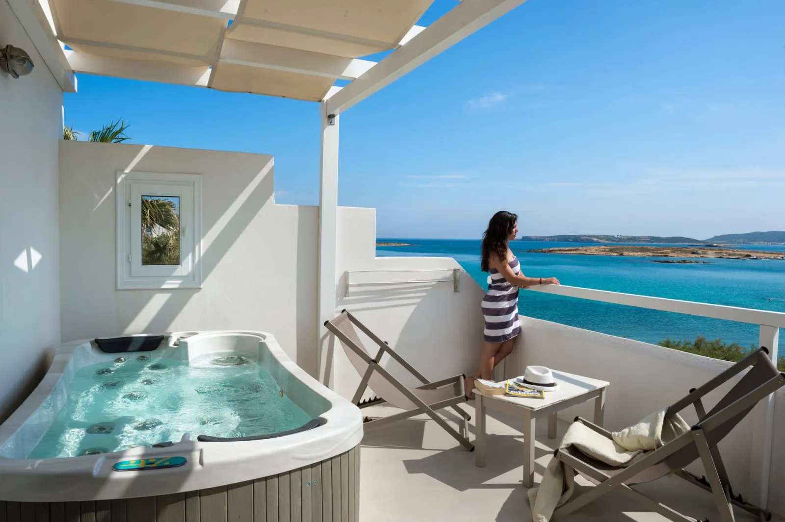 Superior Room with Jacuzzi |  Kalypso Hotel