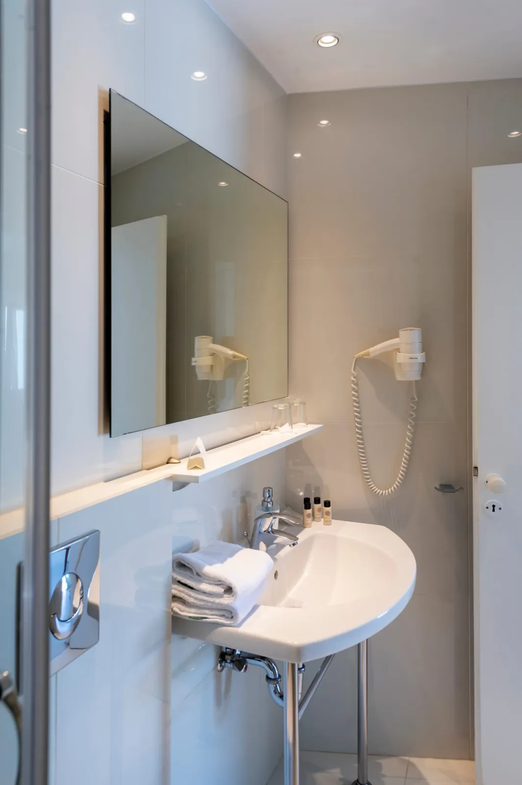 Deluxe Room up to 3 guests | Kalypso Hotel