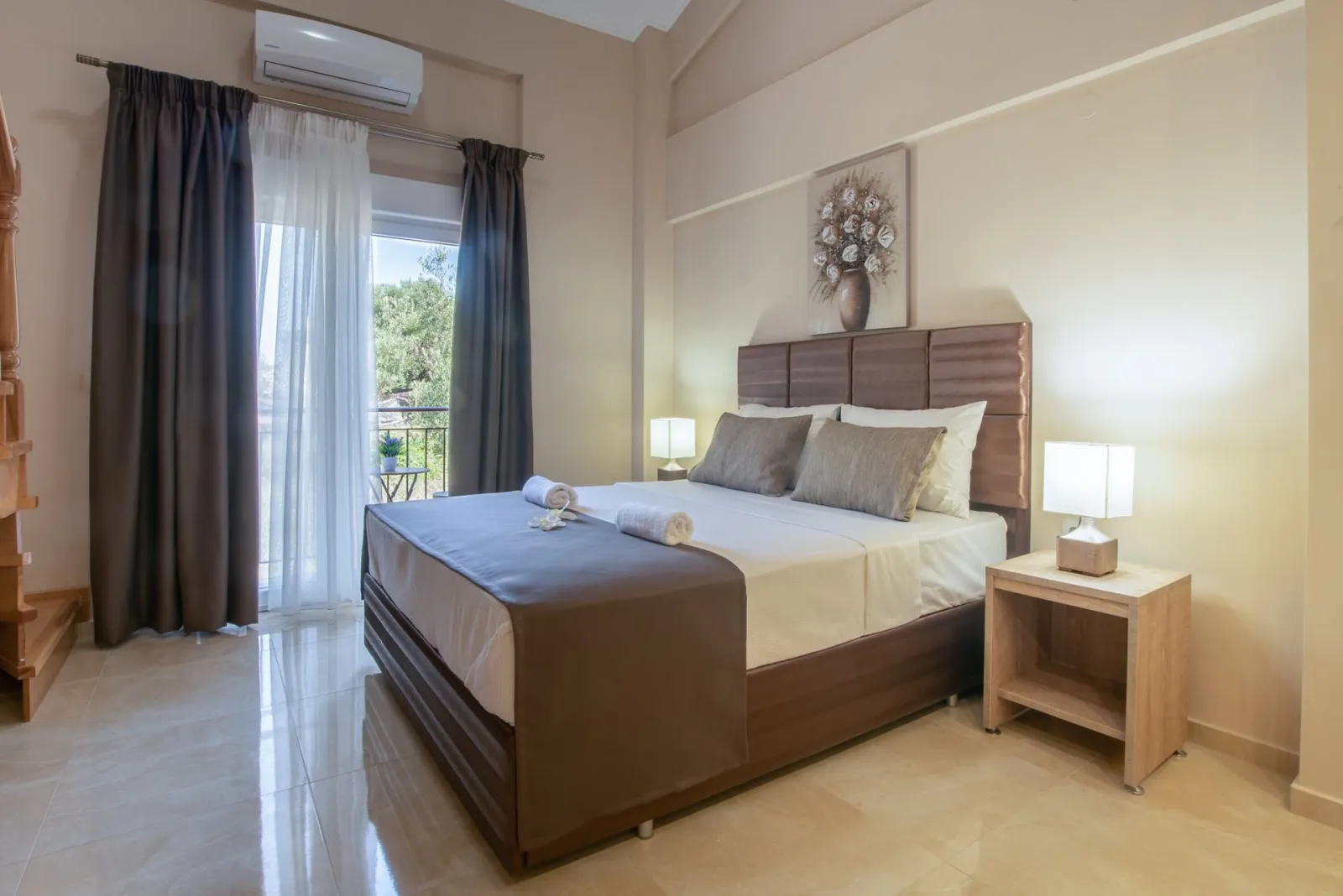 Maisonette Apartment (I)
